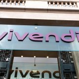 Nombre d'observateurs voient dans l'arrivée de Geoffroy Lejeune à la tête du JDD la main du milliardaire Vincent Bolloré, aux opinions réputées ultra-conservatrices. Ce dernier pilote le groupe Vivendi, mastodonte des médias en France.